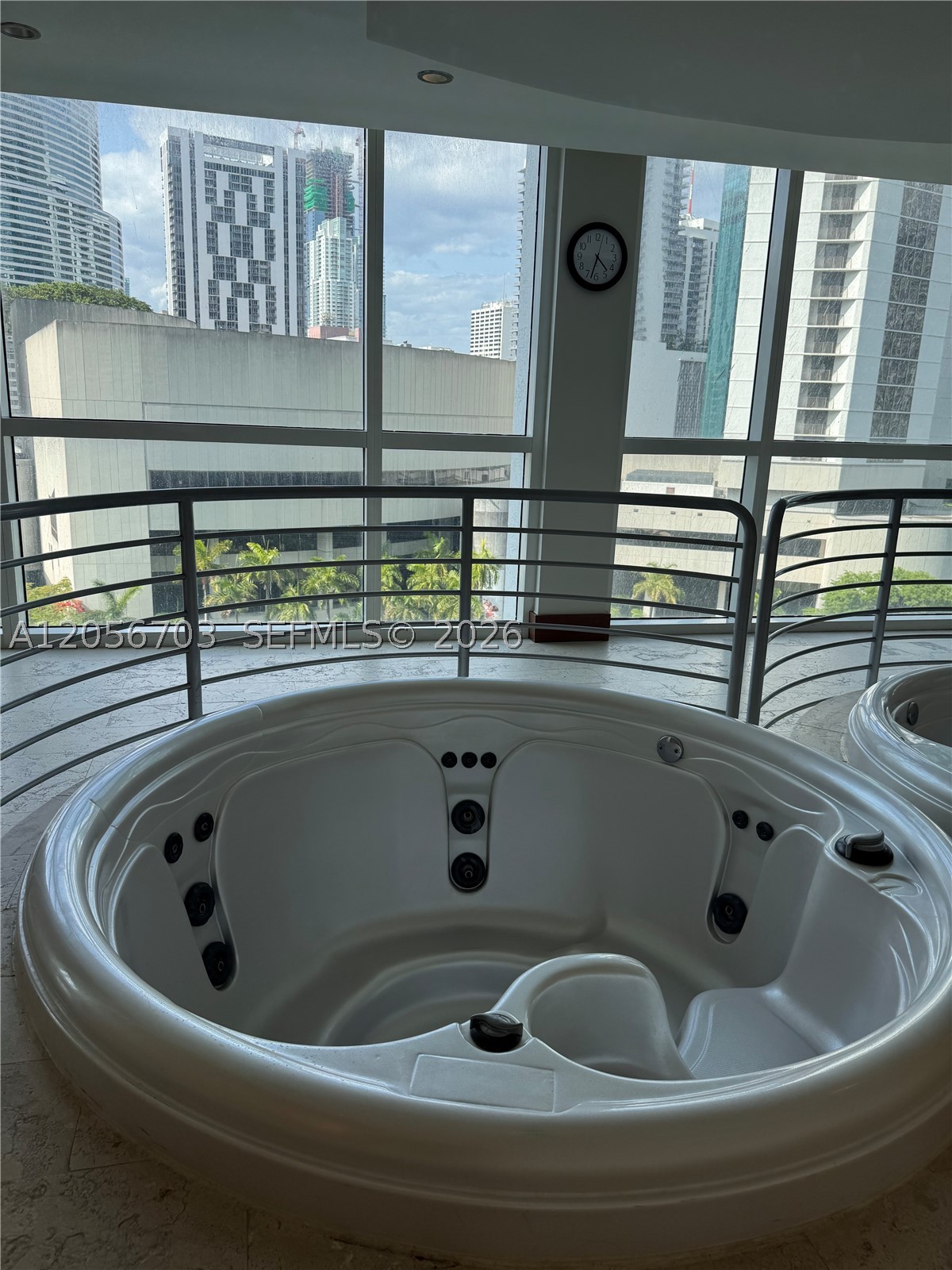 41 SE 5th #2204, Miami FL 33131