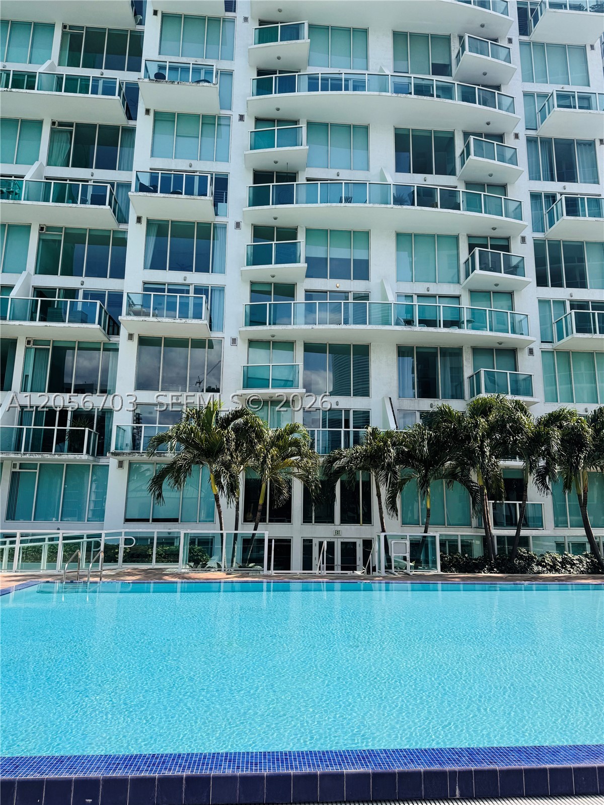 41 SE 5th #2204, Miami FL 33131