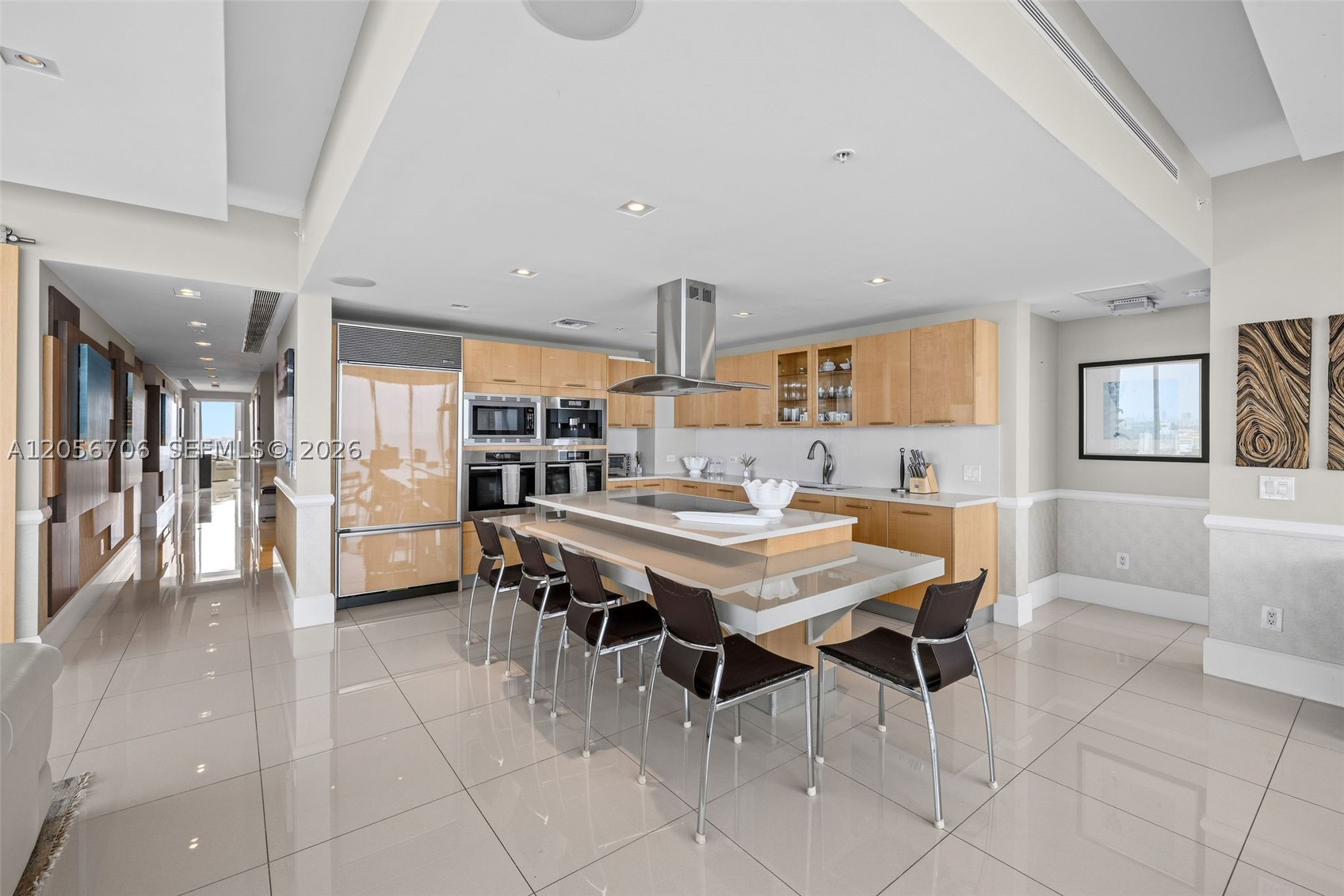 6899 Collins Ave #2708, Miami Beach FL 33141