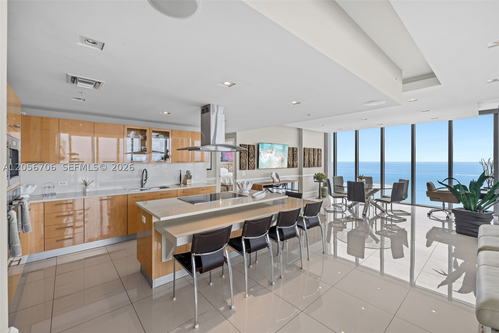 6899 Collins Ave #2708, Miami Beach FL 33141