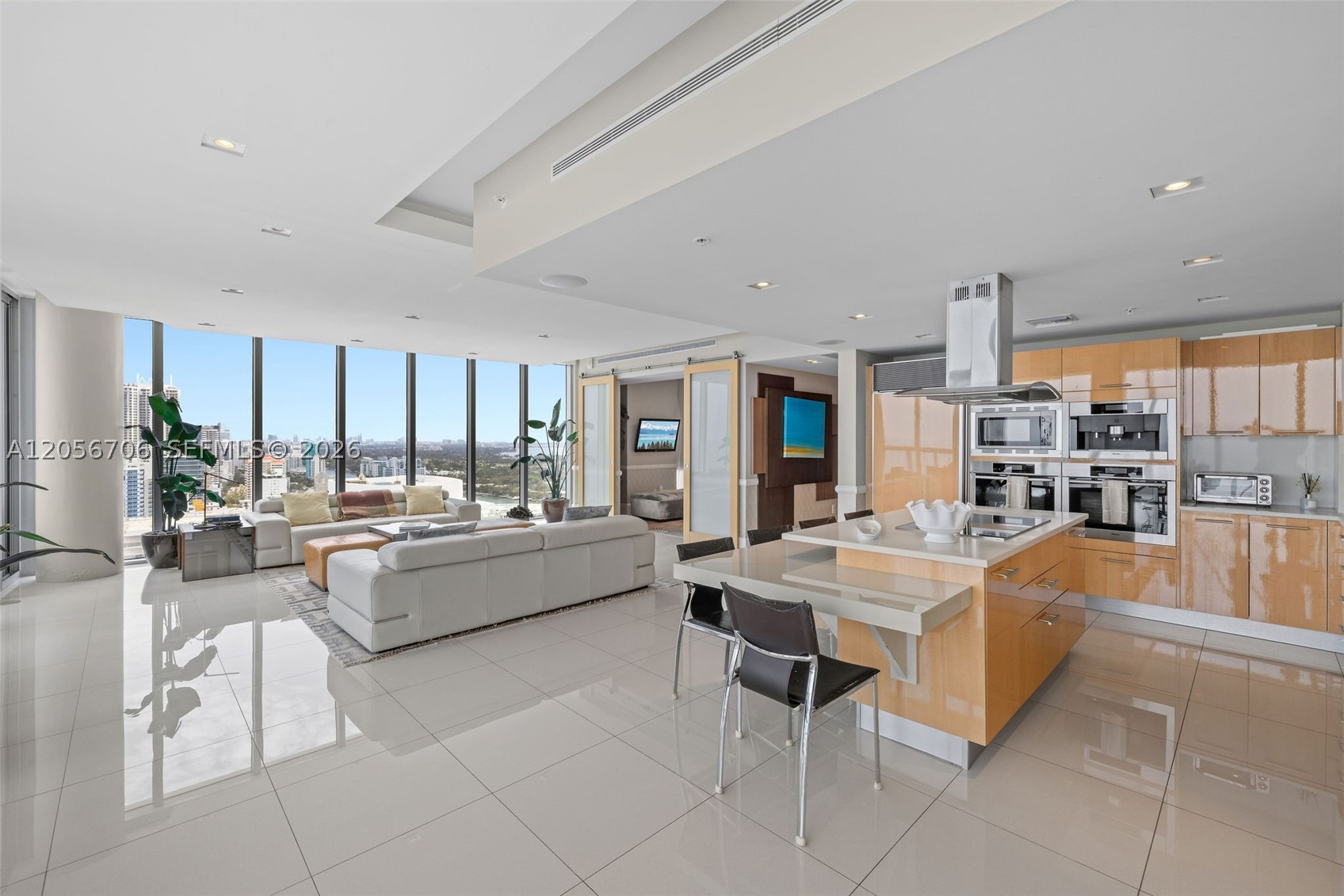 6899 Collins Ave #2708, Miami Beach FL 33141