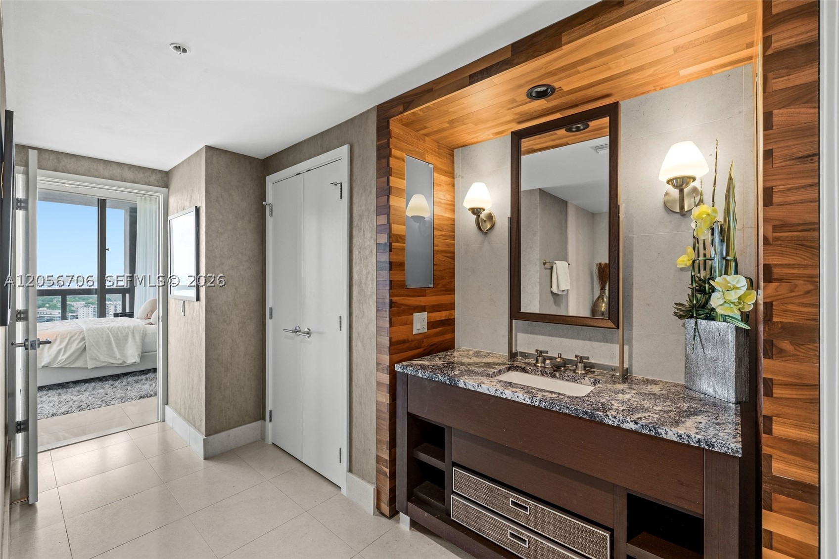 6899 Collins Ave #2708, Miami Beach FL 33141