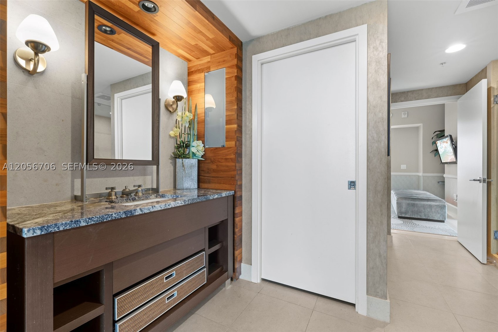 6899 Collins Ave #2708, Miami Beach FL 33141