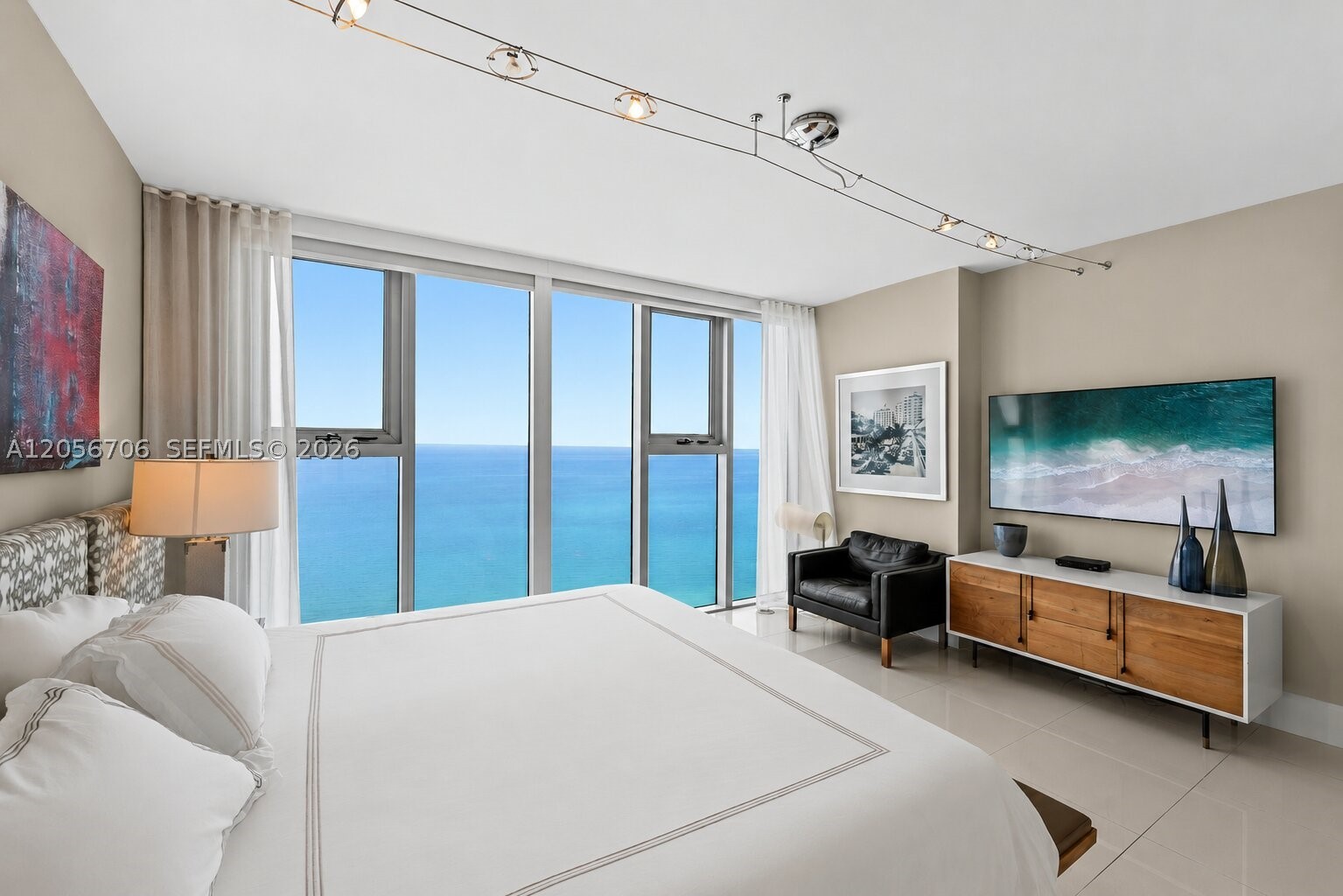 6899 Collins Ave #2708, Miami Beach FL 33141