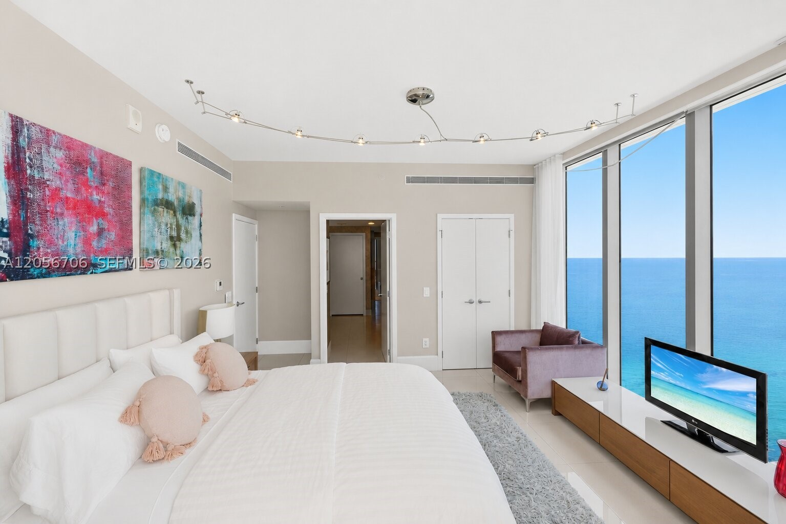 6899 Collins Ave #2708, Miami Beach FL 33141