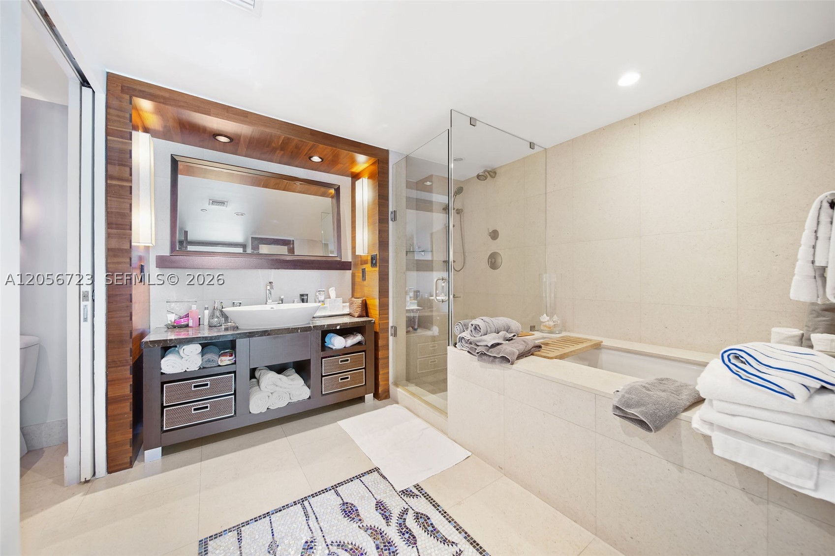 6801 Collins Ave #1015, Miami Beach FL 33141
