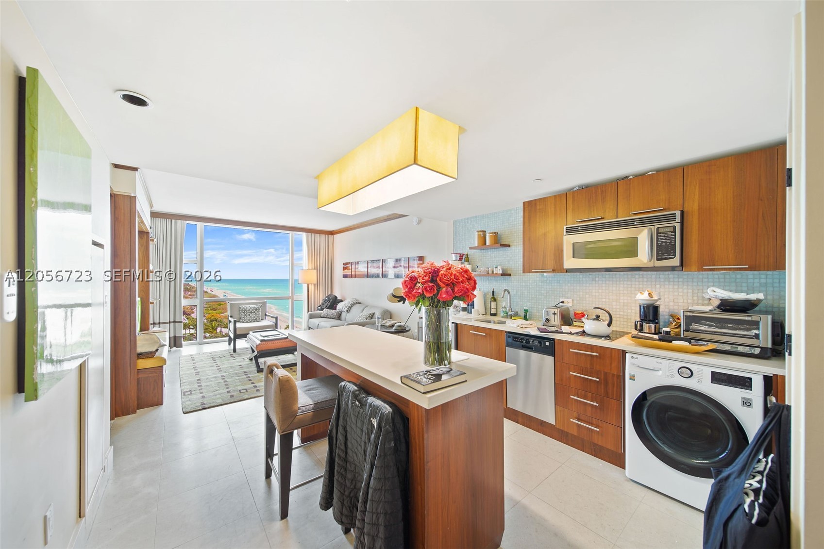 6801 Collins Ave #1015, Miami Beach FL 33141