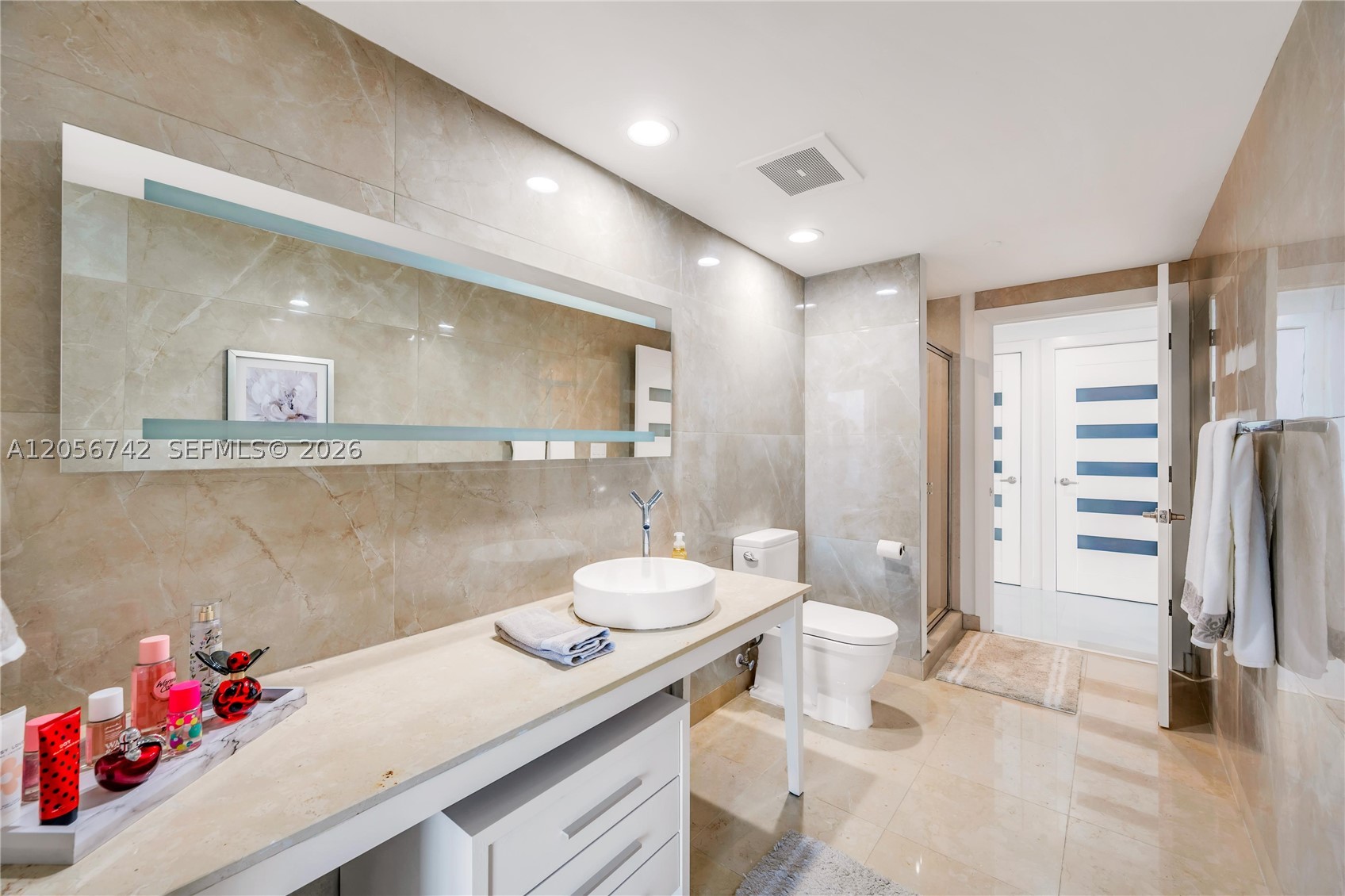 495 Brickell Ave #3702, Miami FL 33131