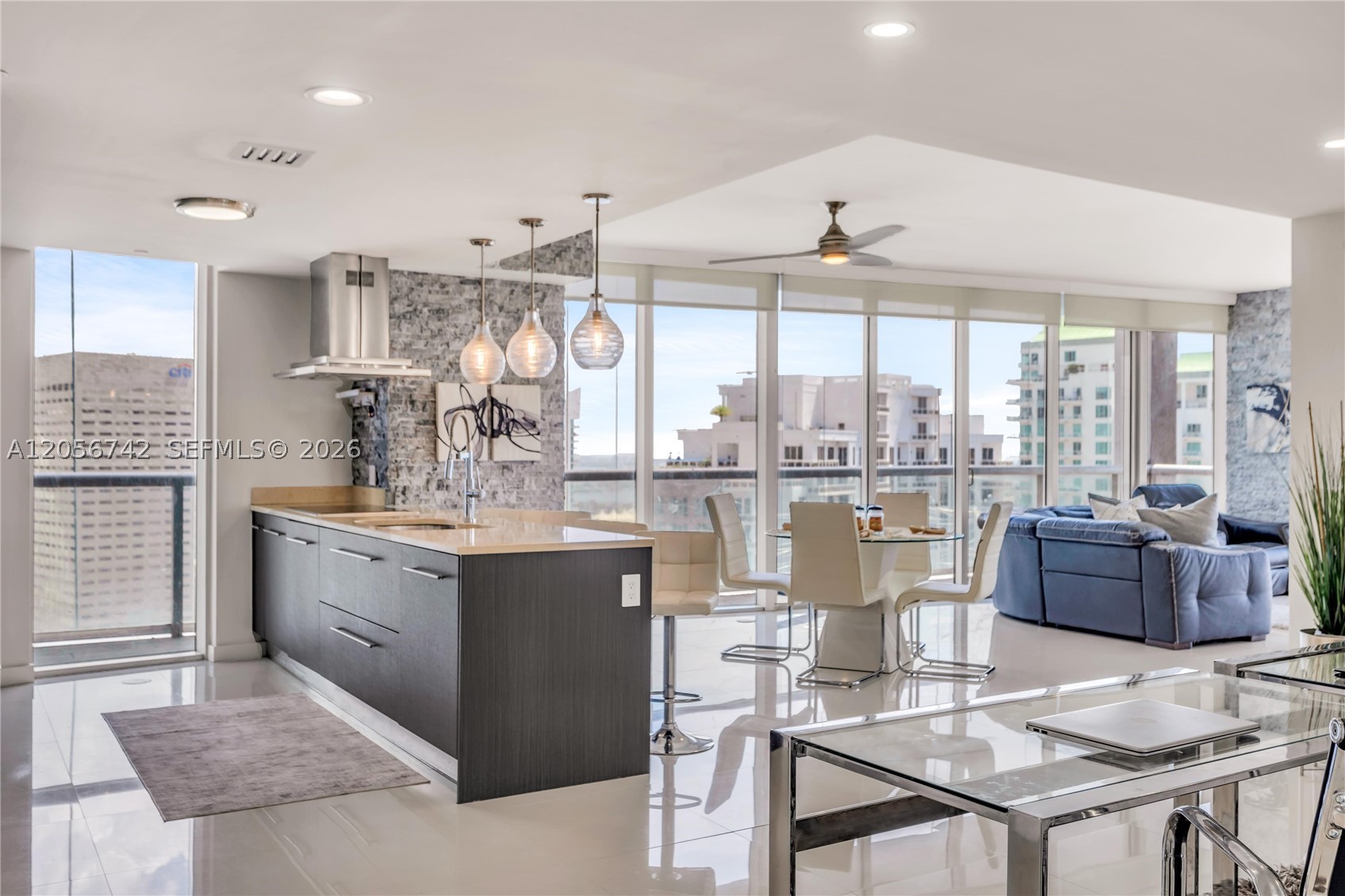 495 Brickell Ave #3702, Miami FL 33131