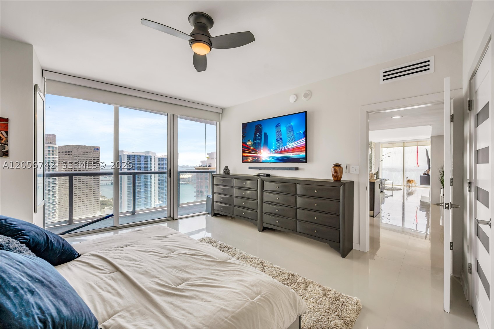 495 Brickell Ave #3702, Miami FL 33131