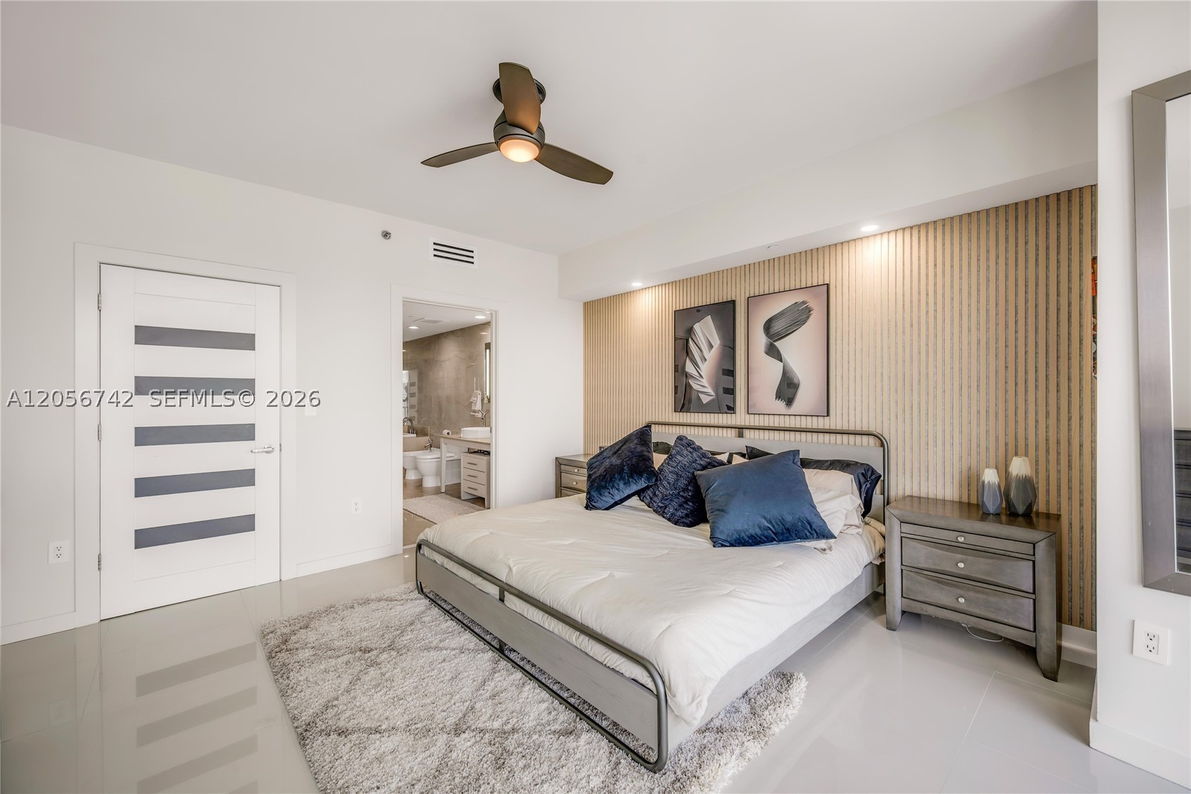 495 Brickell Ave #3702, Miami FL 33131