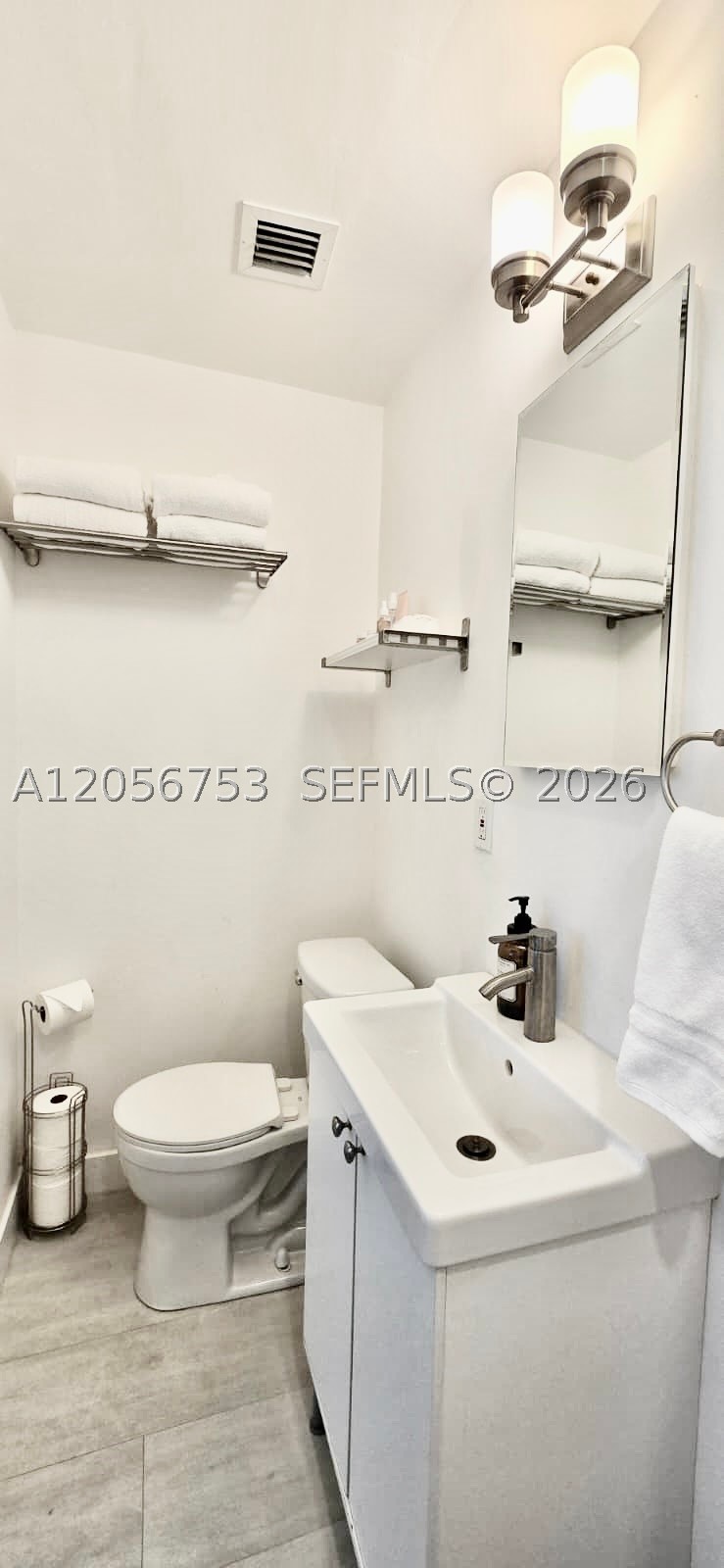 712 SW 9th St #1, Fort Lauderdale FL 33315