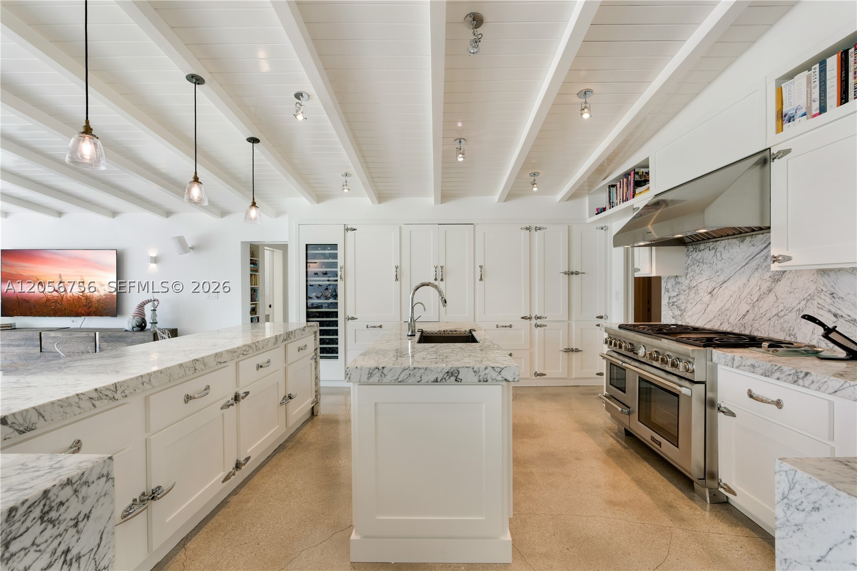 270 Island Dr, Key Biscayne FL 33149