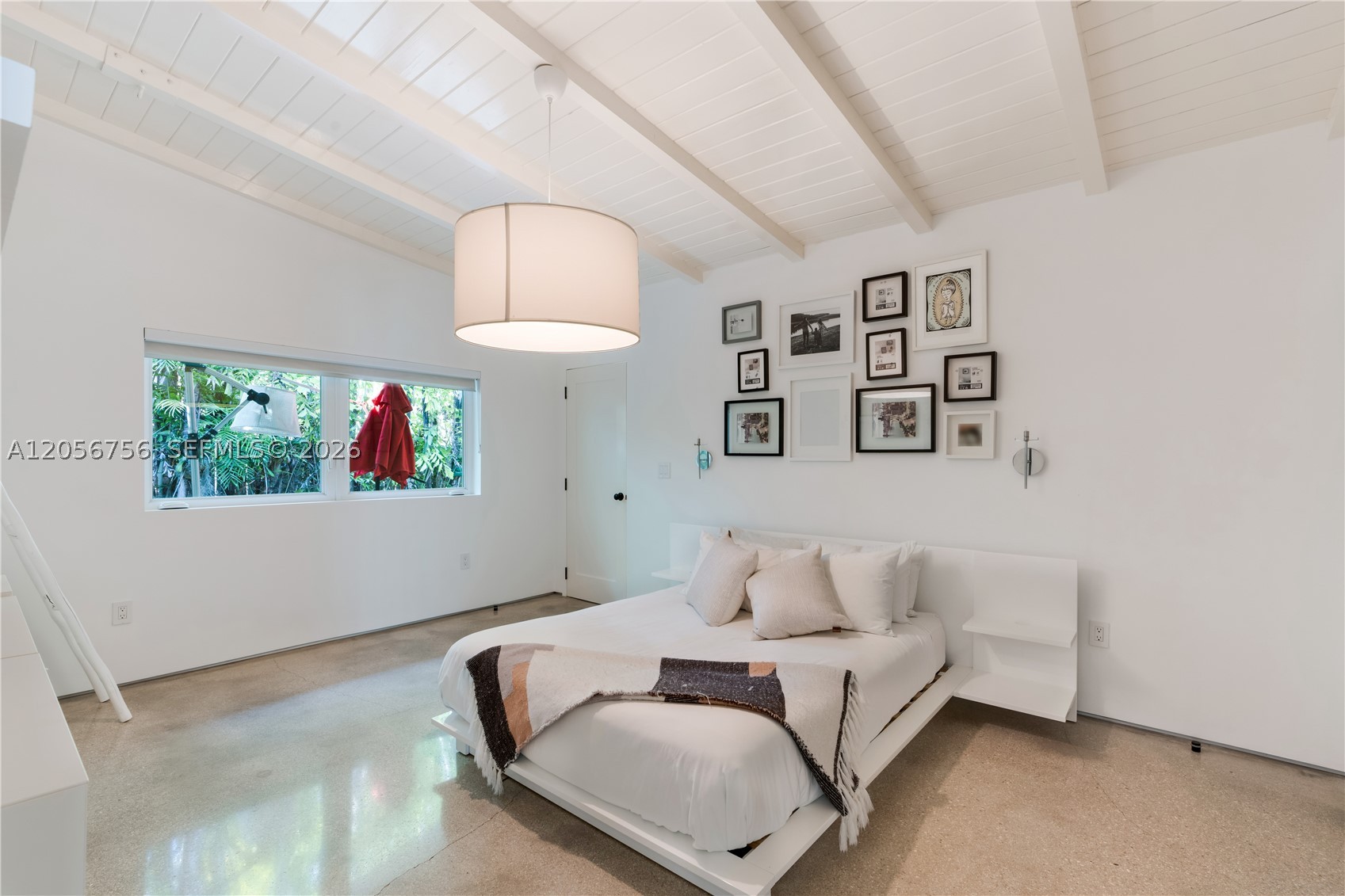 270 Island Dr, Key Biscayne FL 33149