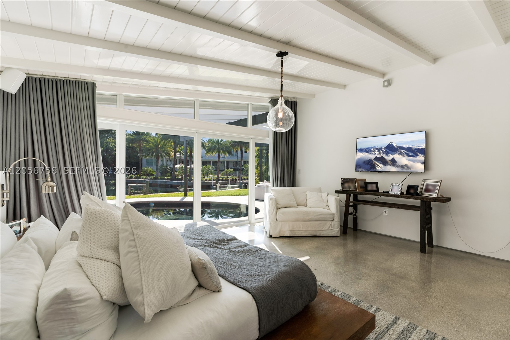 270 Island Dr, Key Biscayne FL 33149