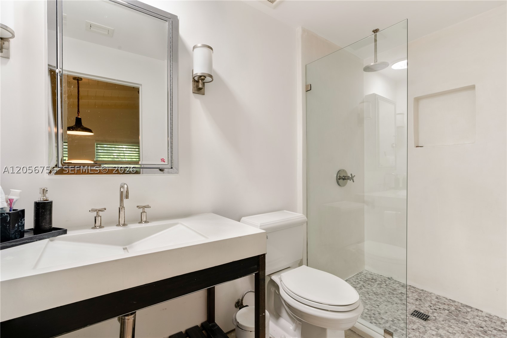 270 Island Dr, Key Biscayne FL 33149