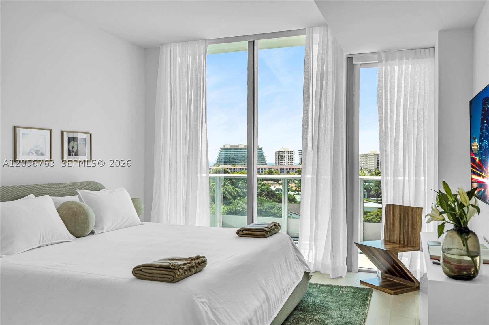 9201 E Bay Harbor Dr #PH809, Bay Harbor Islands FL 33154