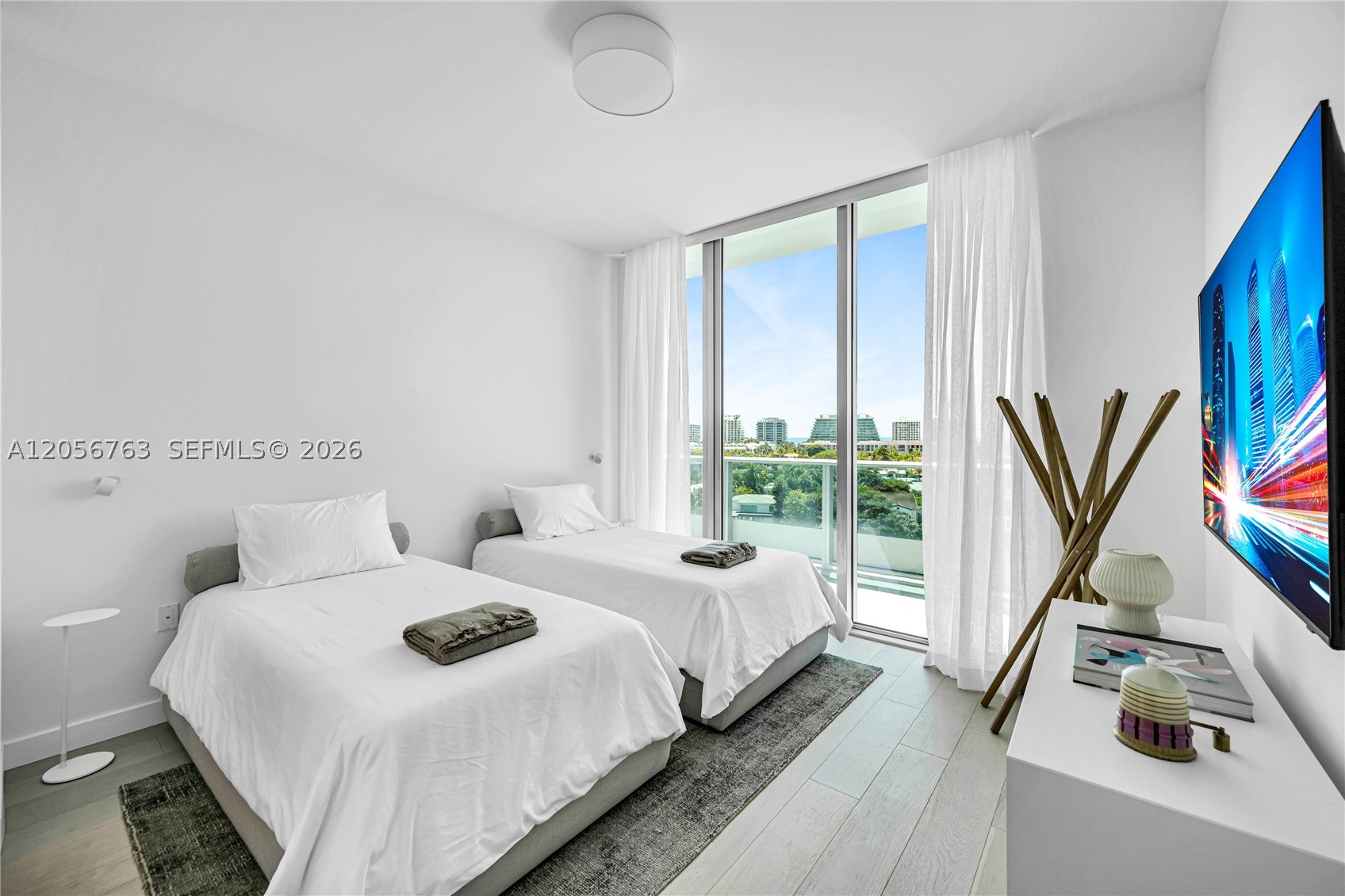9201 E Bay Harbor Dr #PH809, Bay Harbor Islands FL 33154