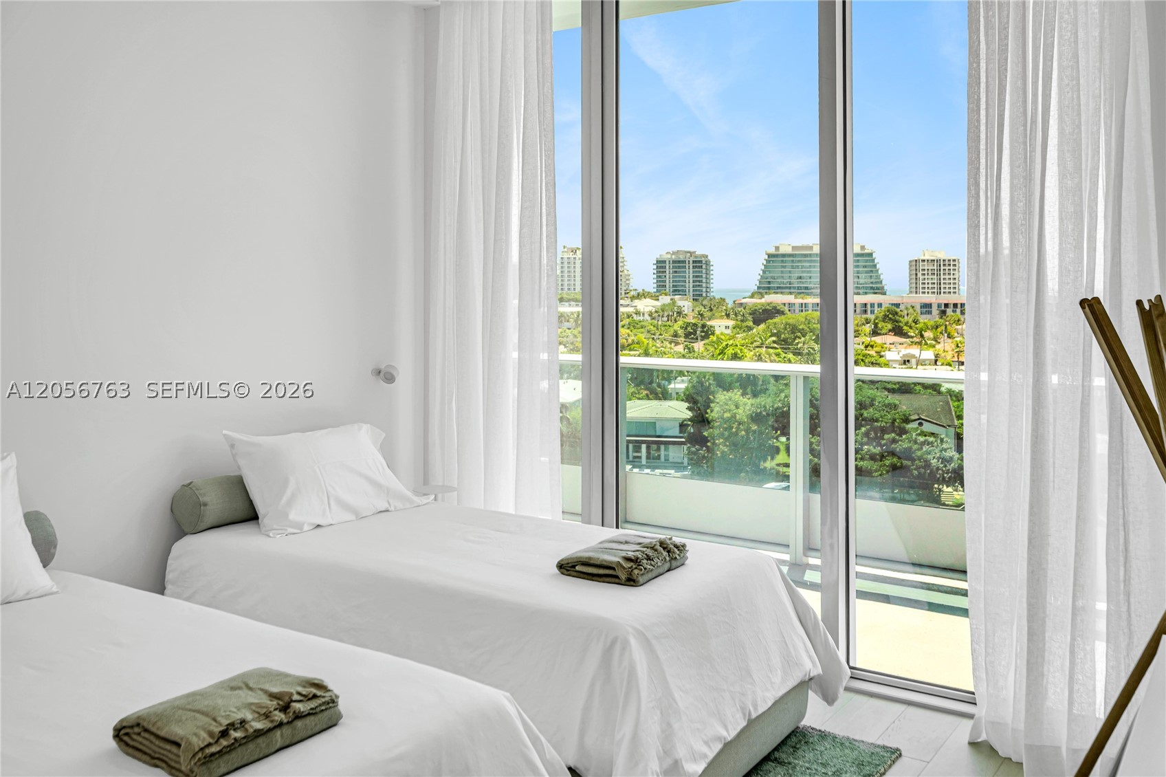 9201 E Bay Harbor Dr #PH809, Bay Harbor Islands FL 33154