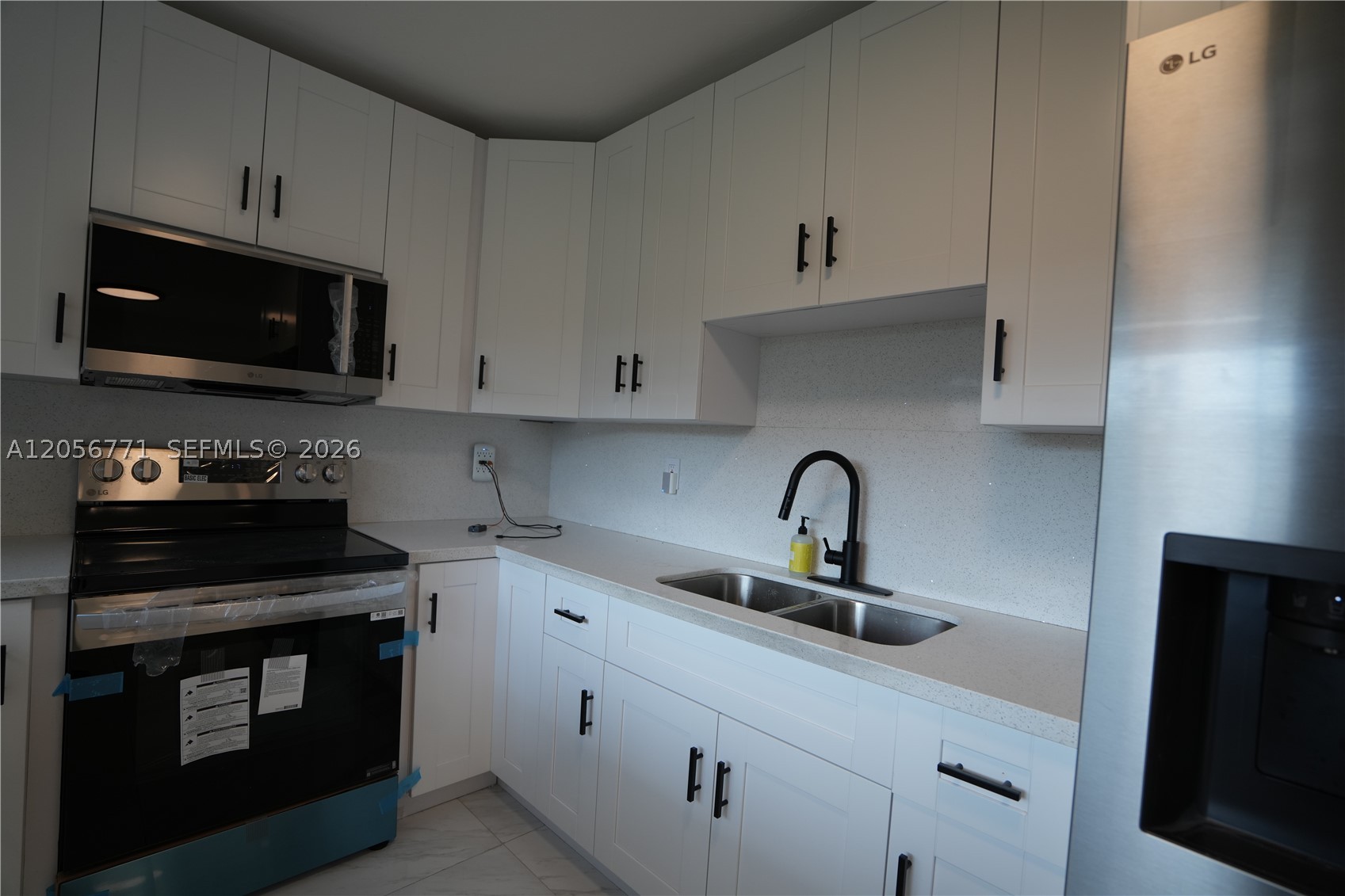6212 SW 24th St, Miami FL 33155