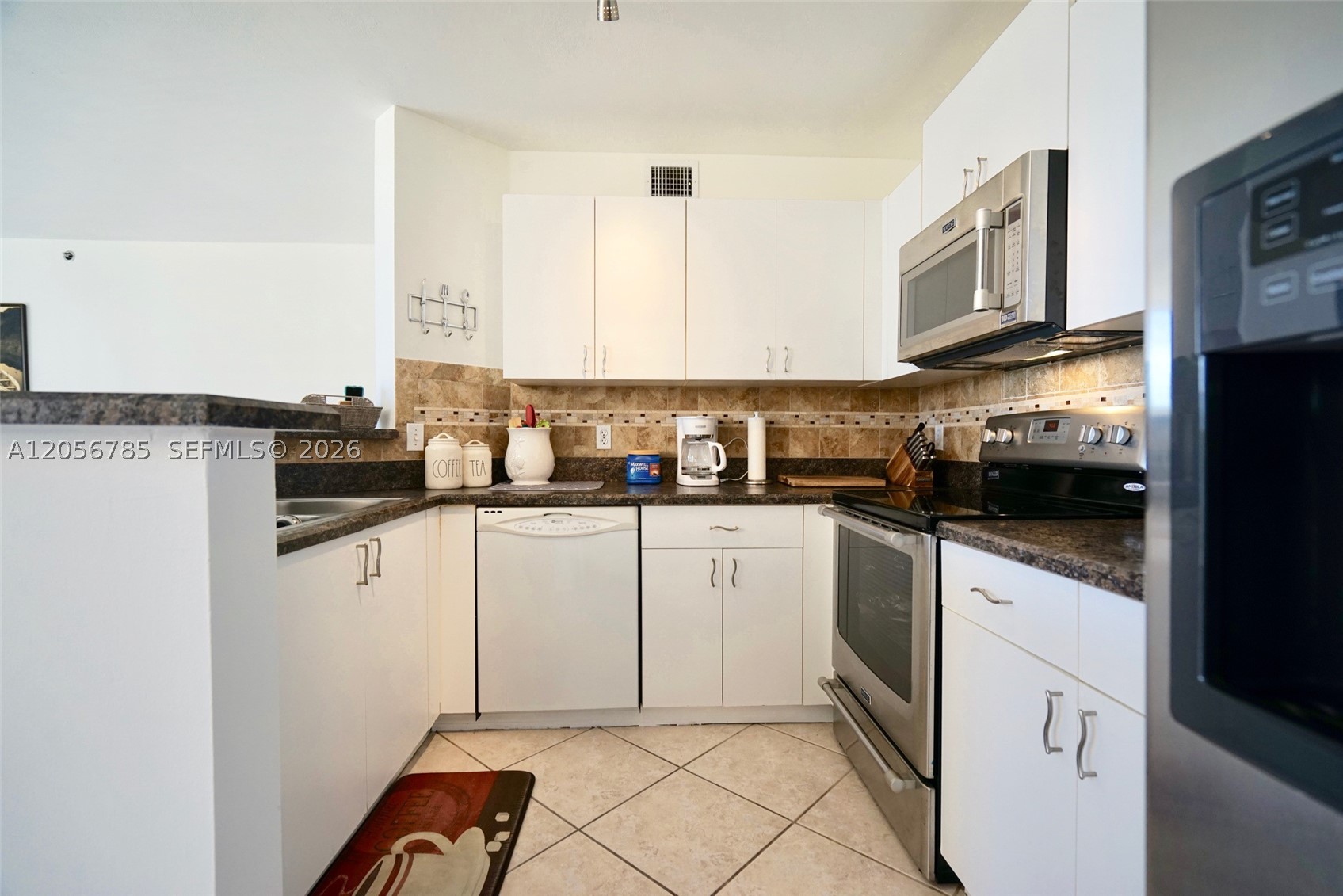 19999 E Country Club Dr #1404, Aventura FL 33180