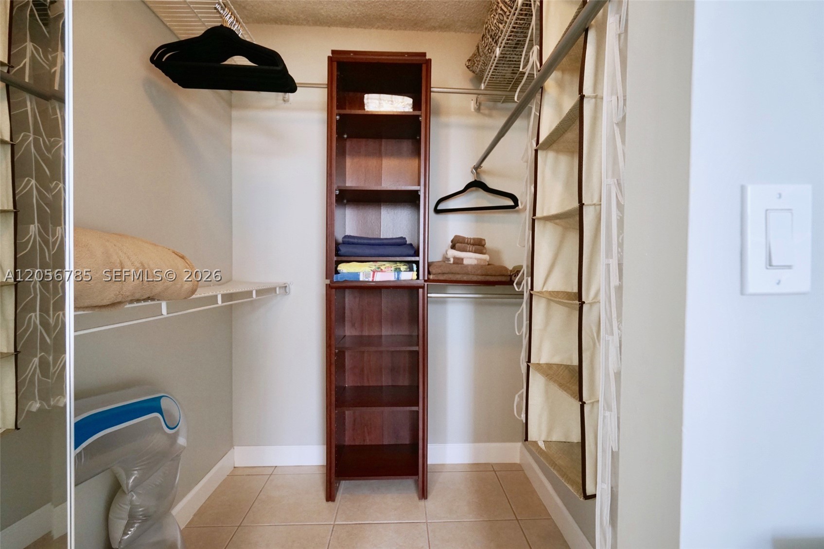 19999 E Country Club Dr #1404, Aventura FL 33180