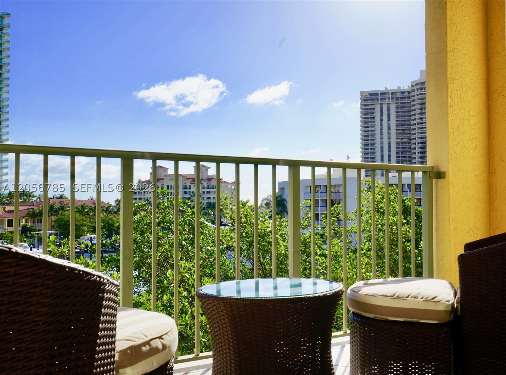 19999 E Country Club Dr #1404, Aventura FL 33180