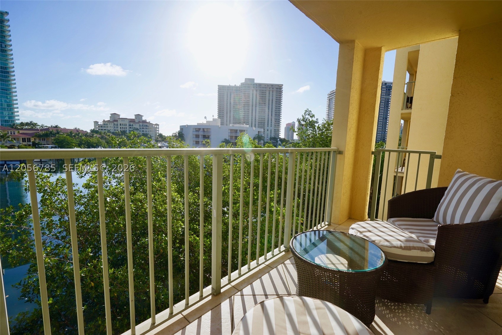 19999 E Country Club Dr #1404, Aventura FL 33180