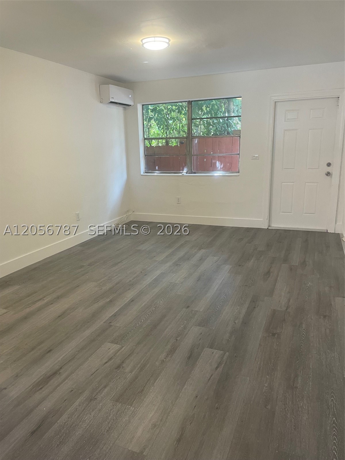 1831 NW 41st St #1833, Miami FL 33142