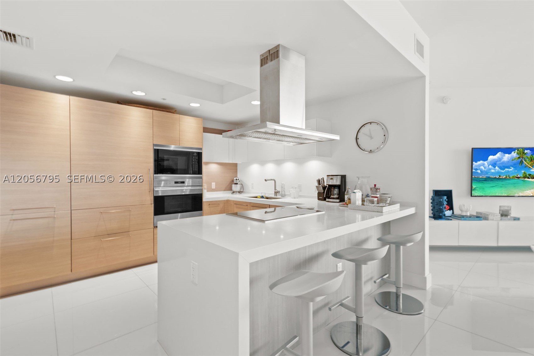 17111 Biscayne Blvd #603, North Miami Beach FL 33160