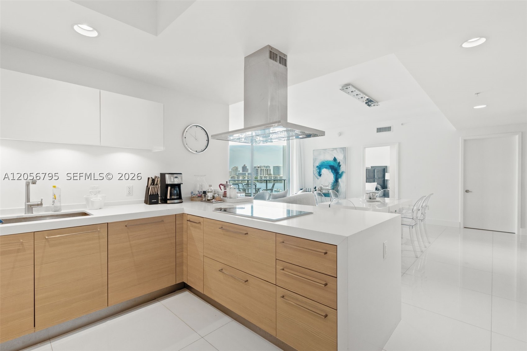 17111 Biscayne Blvd #603, North Miami Beach FL 33160