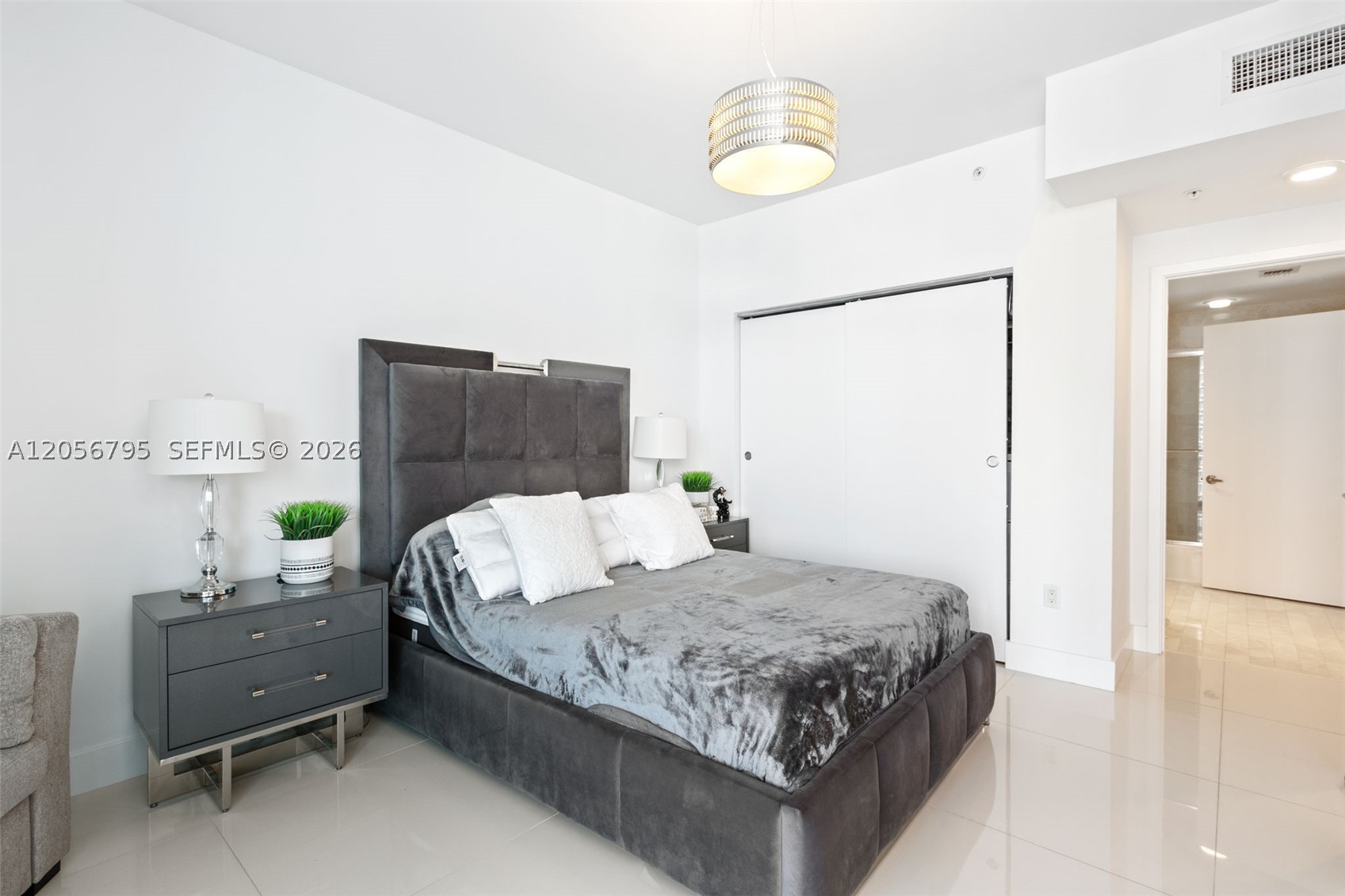 17111 Biscayne Blvd #603, North Miami Beach FL 33160