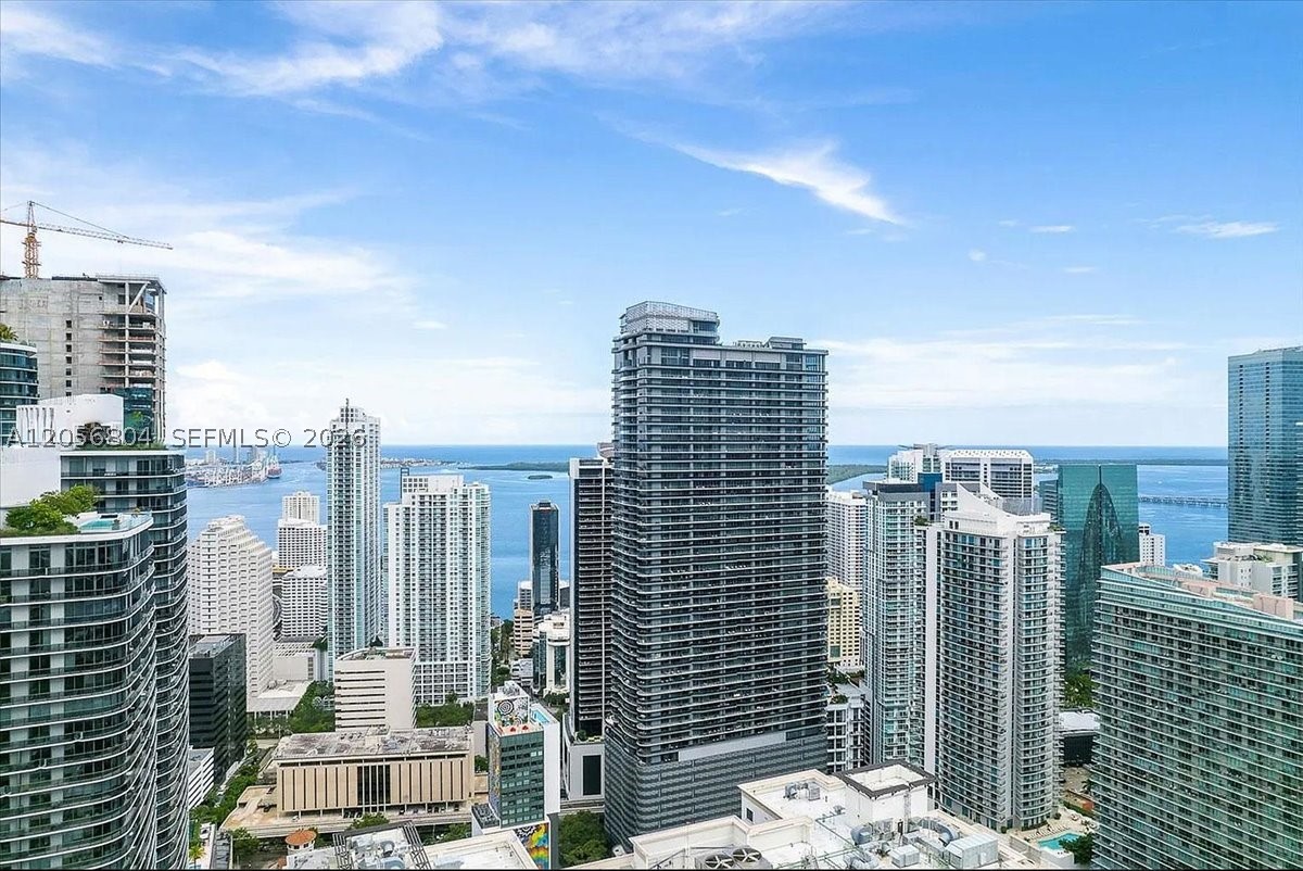 1000 Brickell Plz #3211, Miami FL 33131