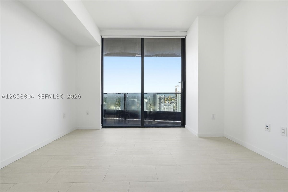 1000 Brickell Plz #3211, Miami FL 33131