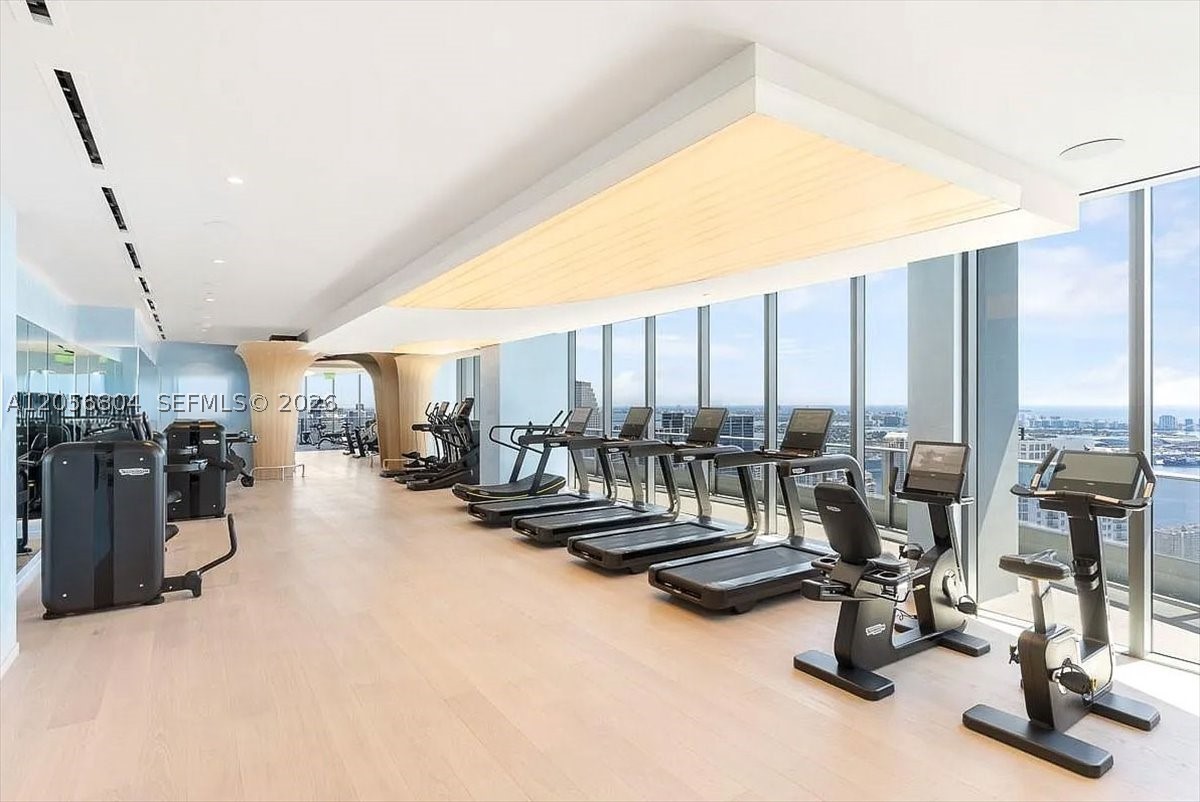 1000 Brickell Plz #3211, Miami FL 33131