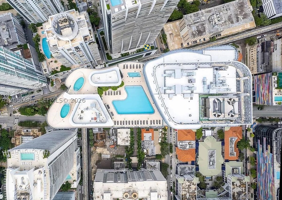 1000 Brickell Plz #3211, Miami FL 33131