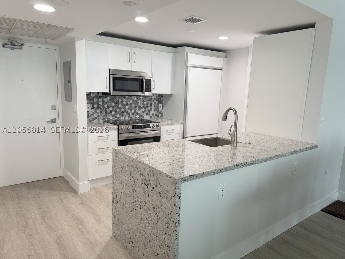 10275 Collins Ave #614, Bal Harbour FL 33154