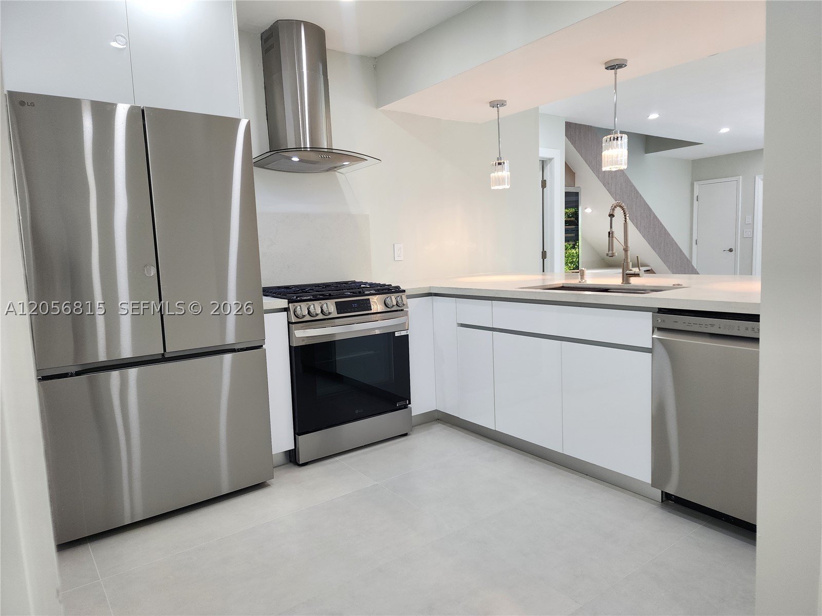 7342 Gary Ave, Miami Beach FL 33141