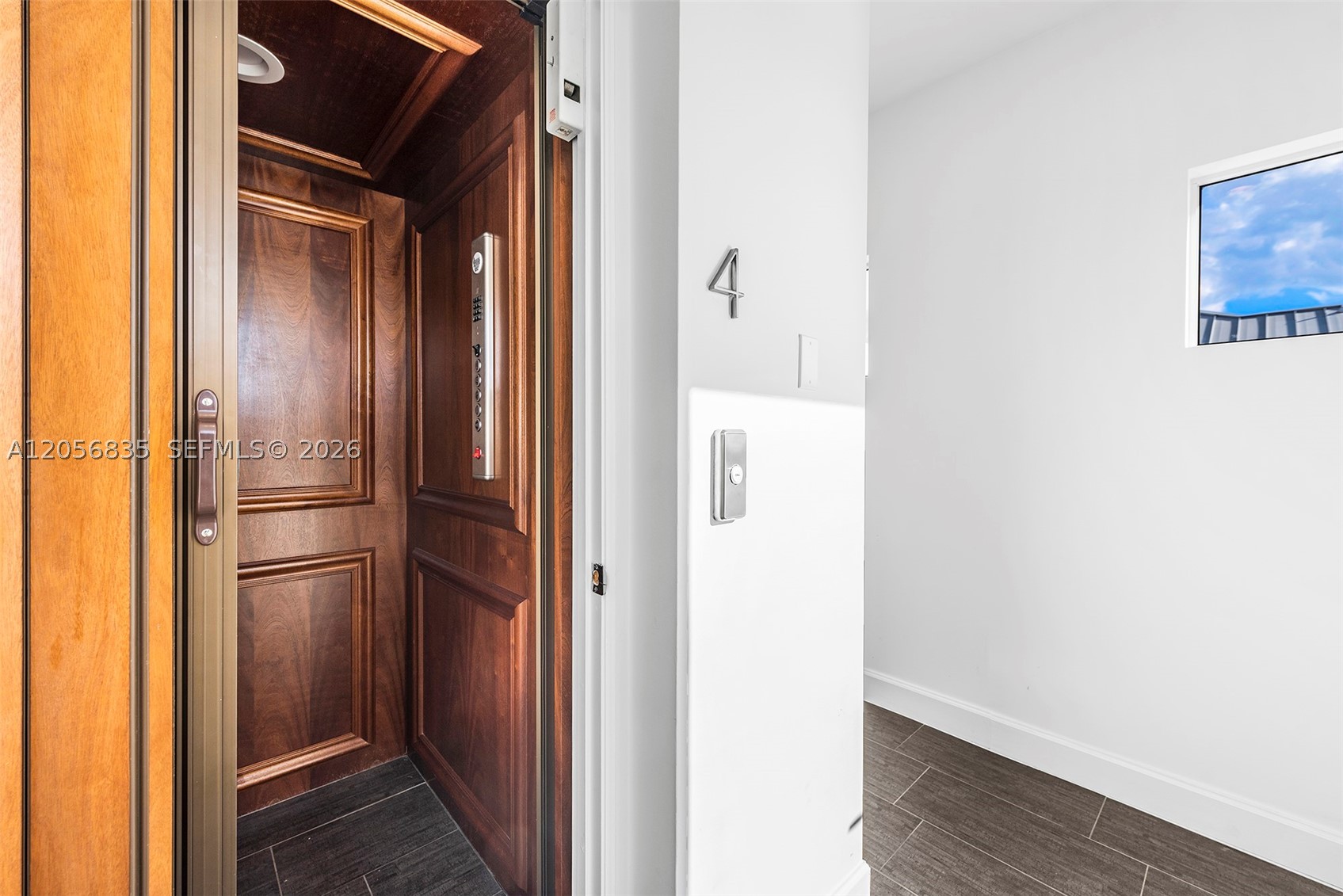348 Elm St #B-10, Hollywood FL 33019