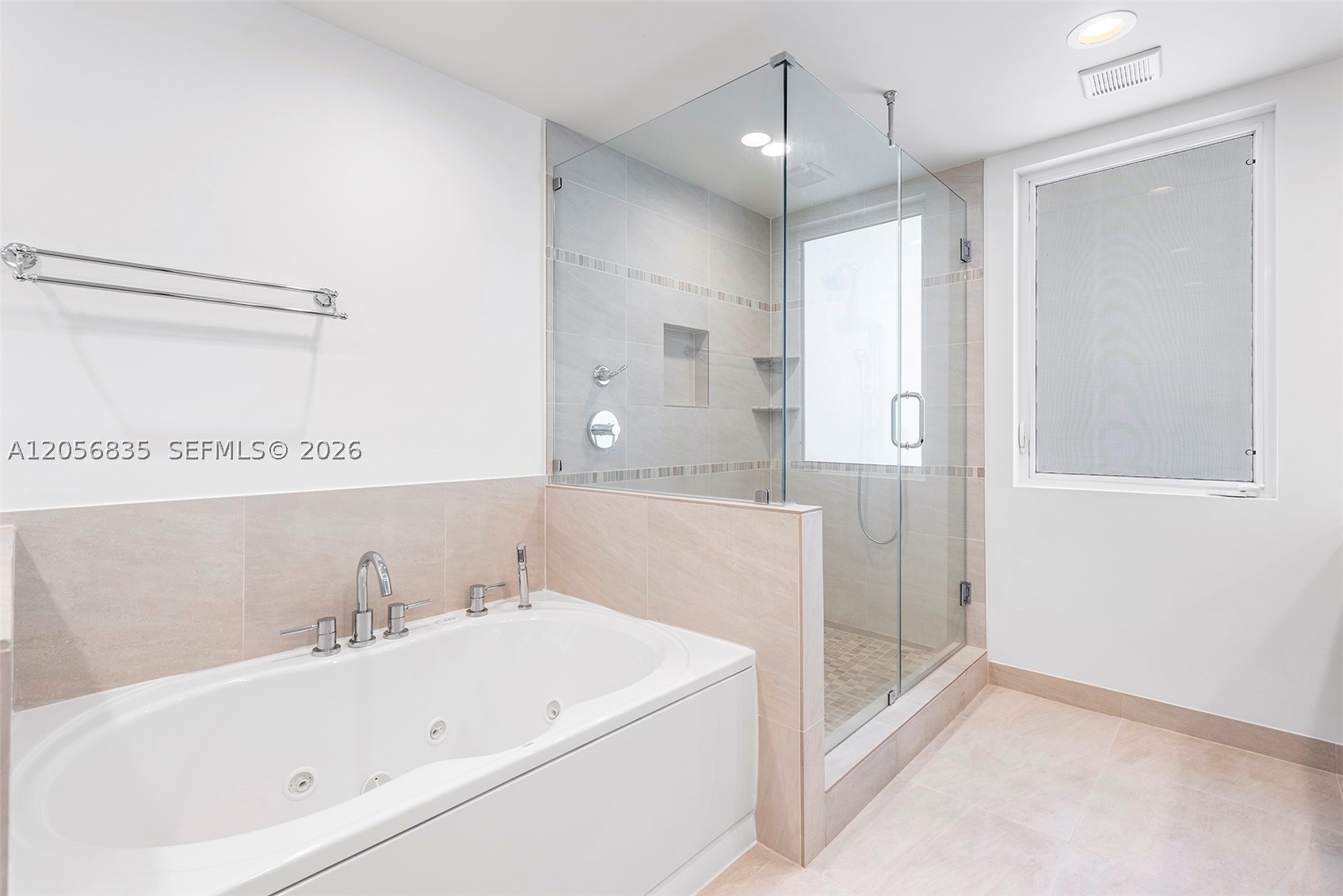 348 Elm St #B-10, Hollywood FL 33019