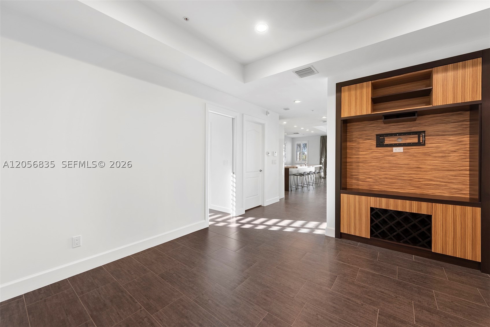 348 Elm St #B-10, Hollywood FL 33019