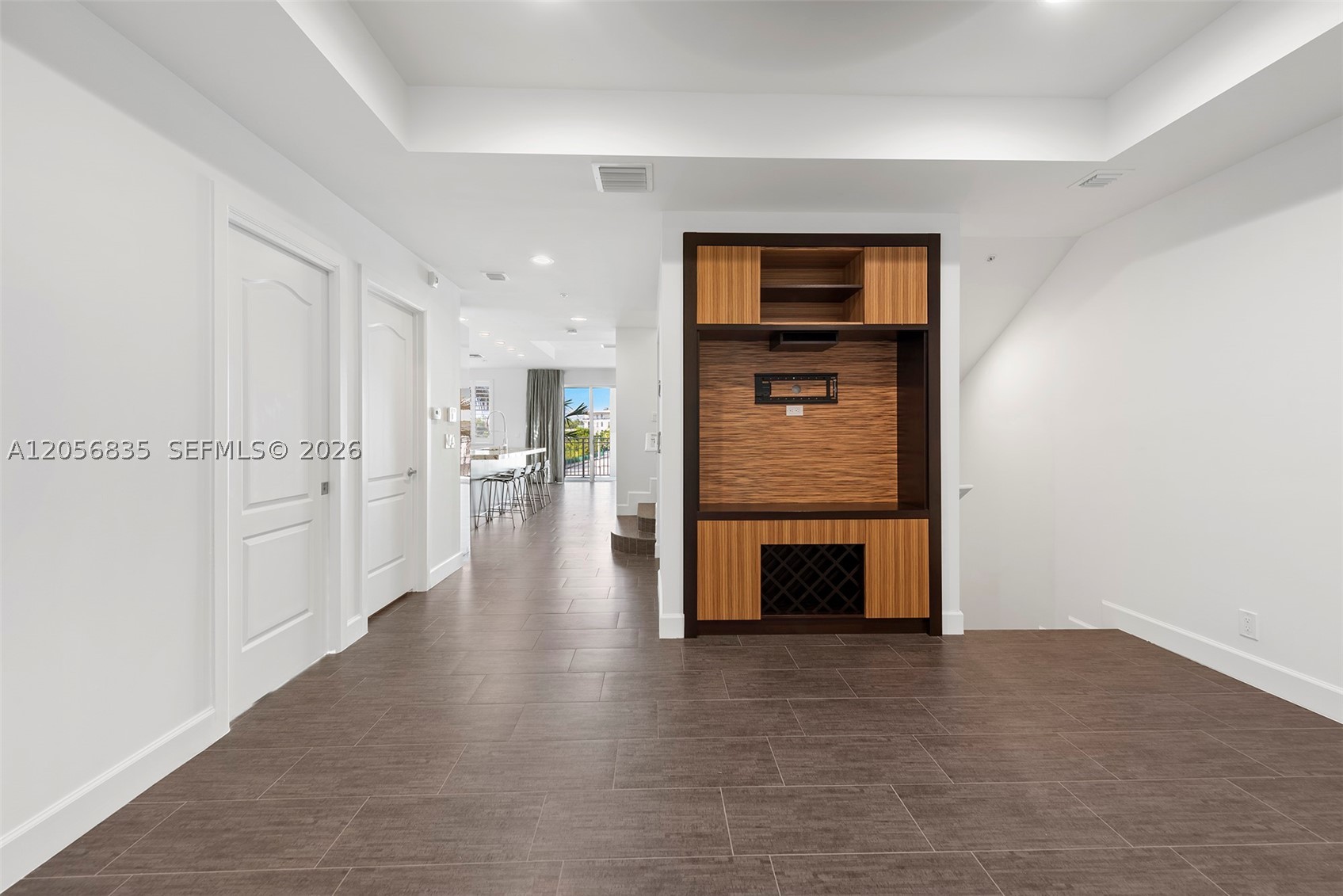 348 Elm St #B-10, Hollywood FL 33019