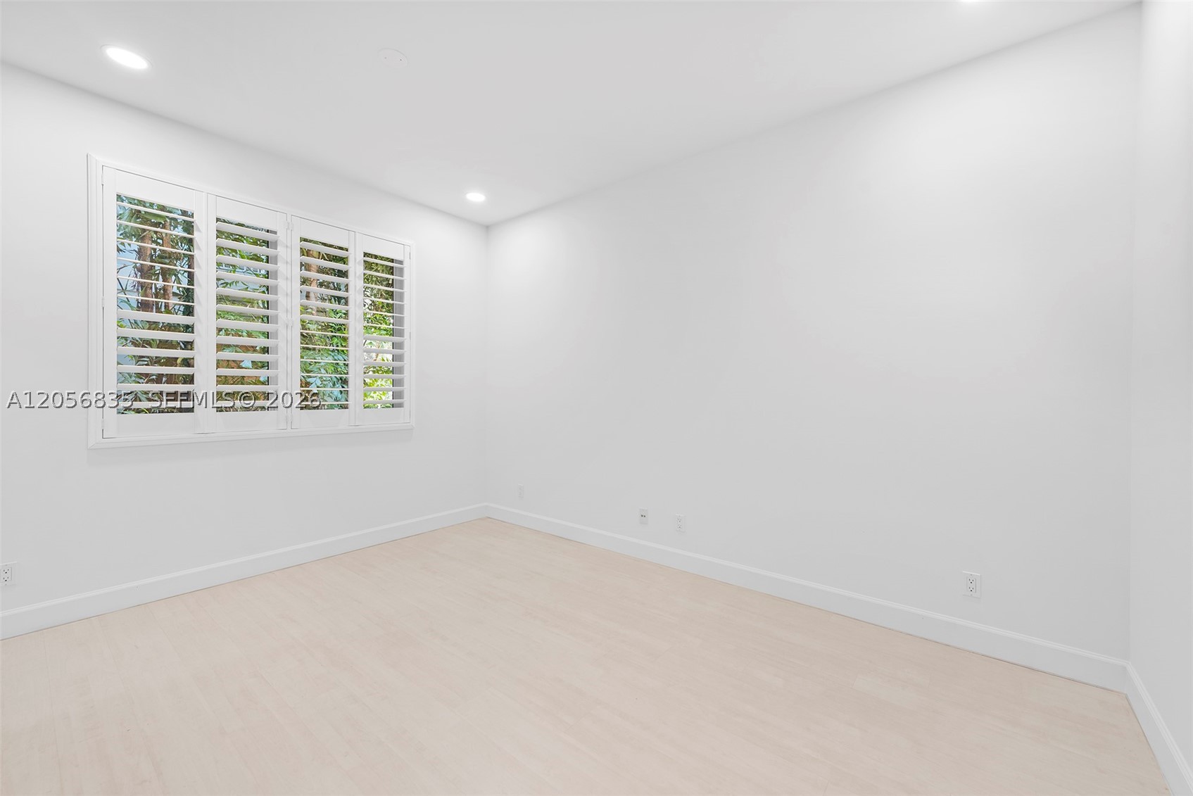 348 Elm St #B-10, Hollywood FL 33019