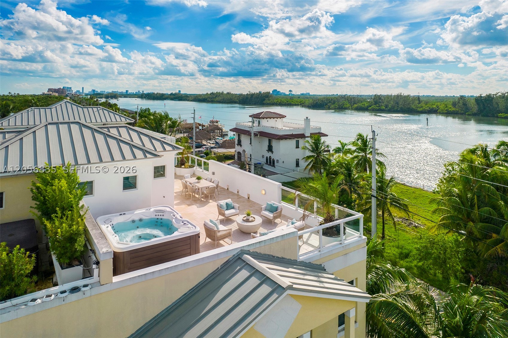 348 Elm St #B-10, Hollywood FL 33019