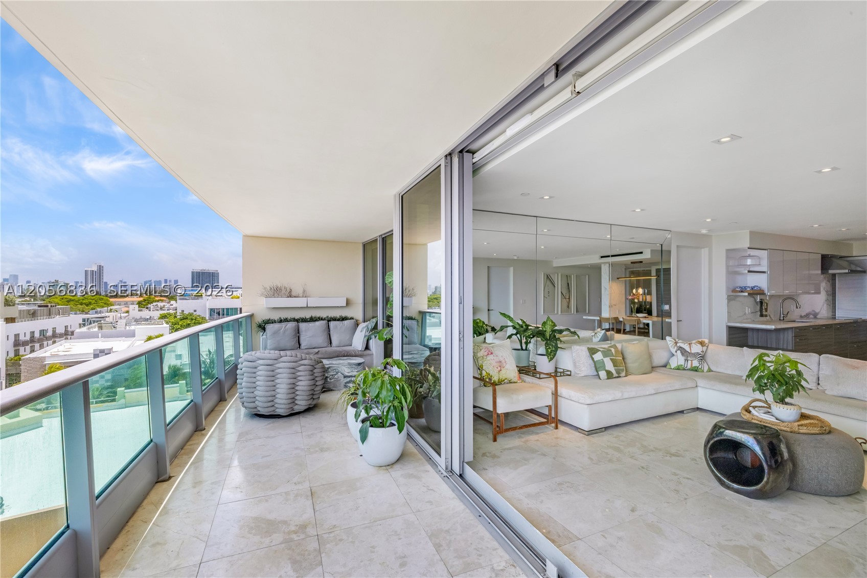 1455 Ocean Dr #703, Miami Beach FL 33139