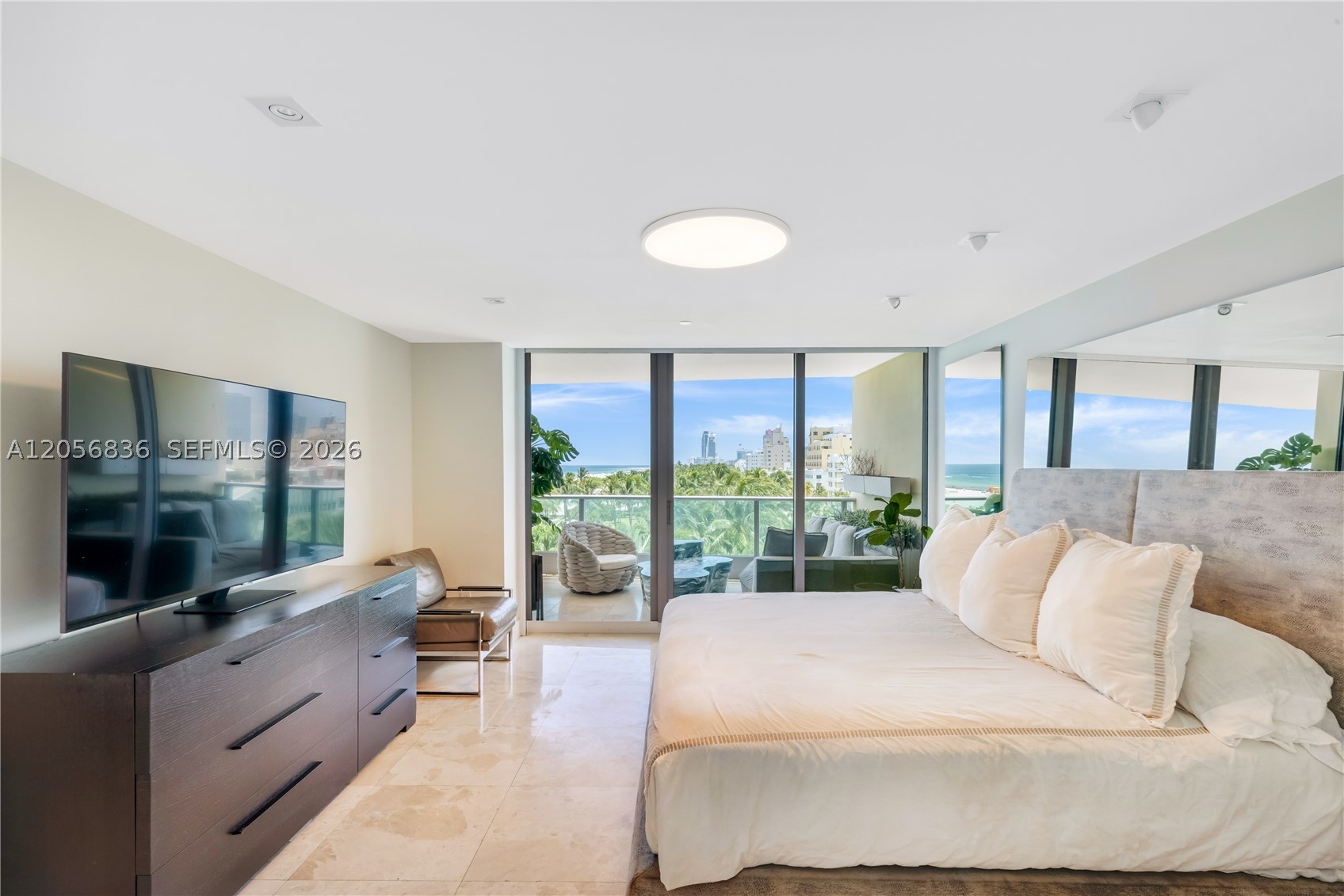 1455 Ocean Dr #703, Miami Beach FL 33139