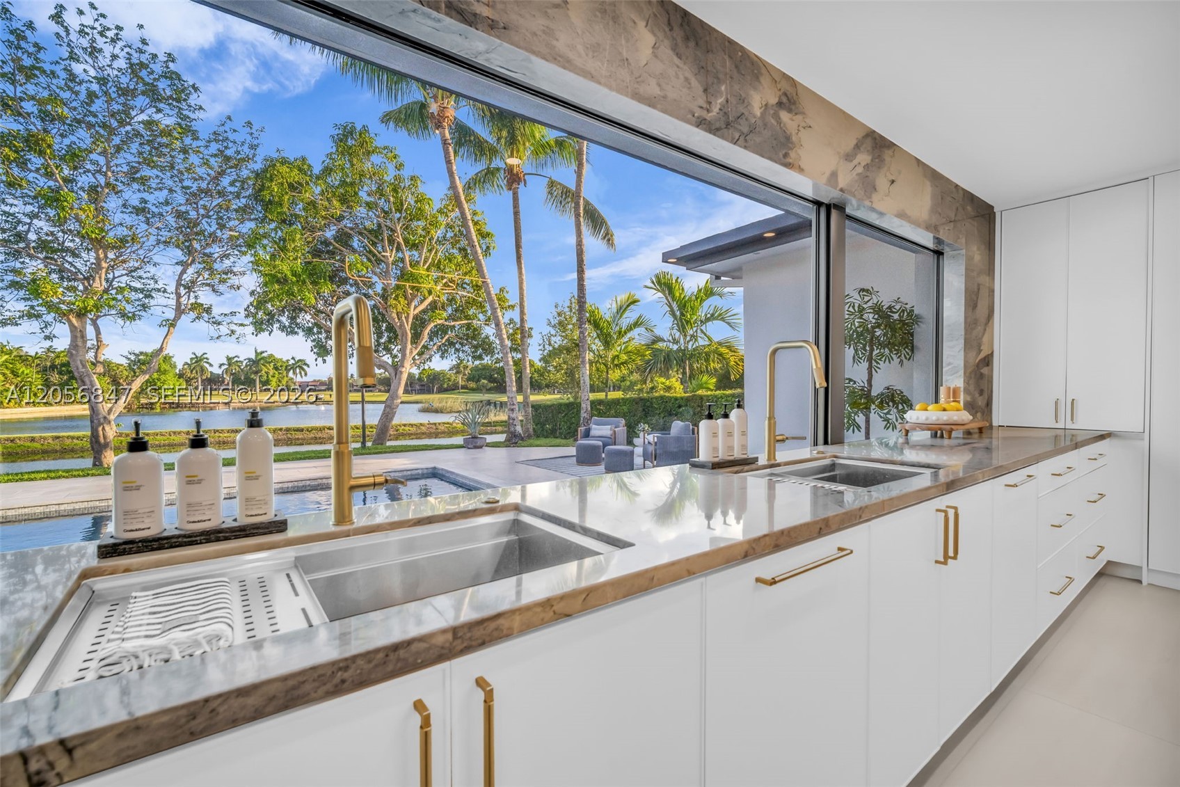 4430 Casper Ct, Hollywood FL 33021