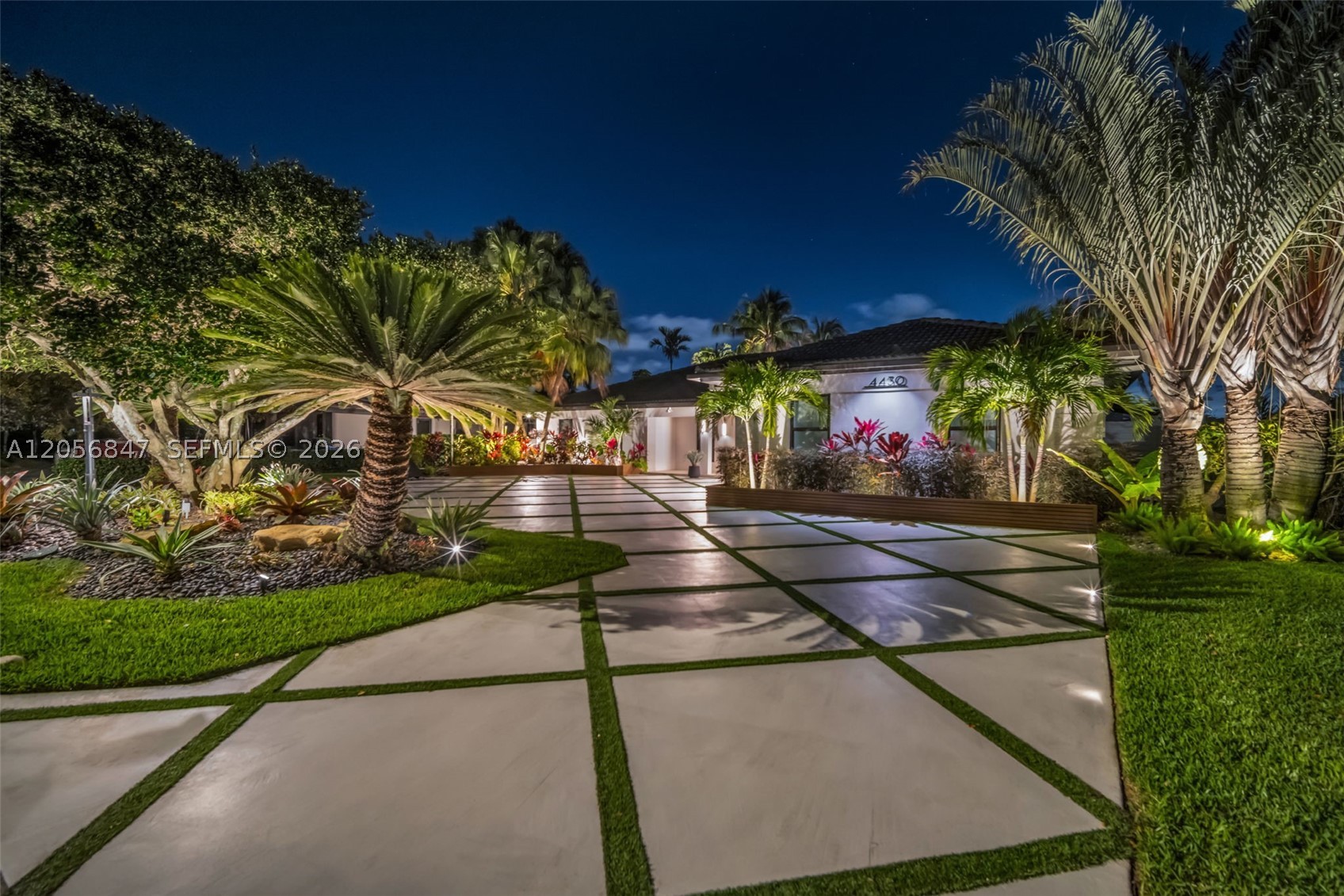 4430 Casper Ct, Hollywood FL 33021