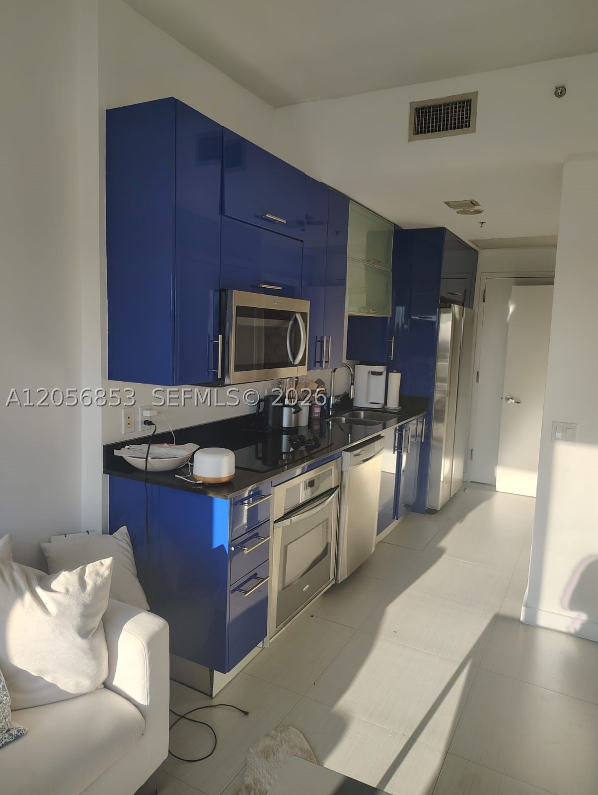 60 SW 13th St #1117, Miami FL 33130
