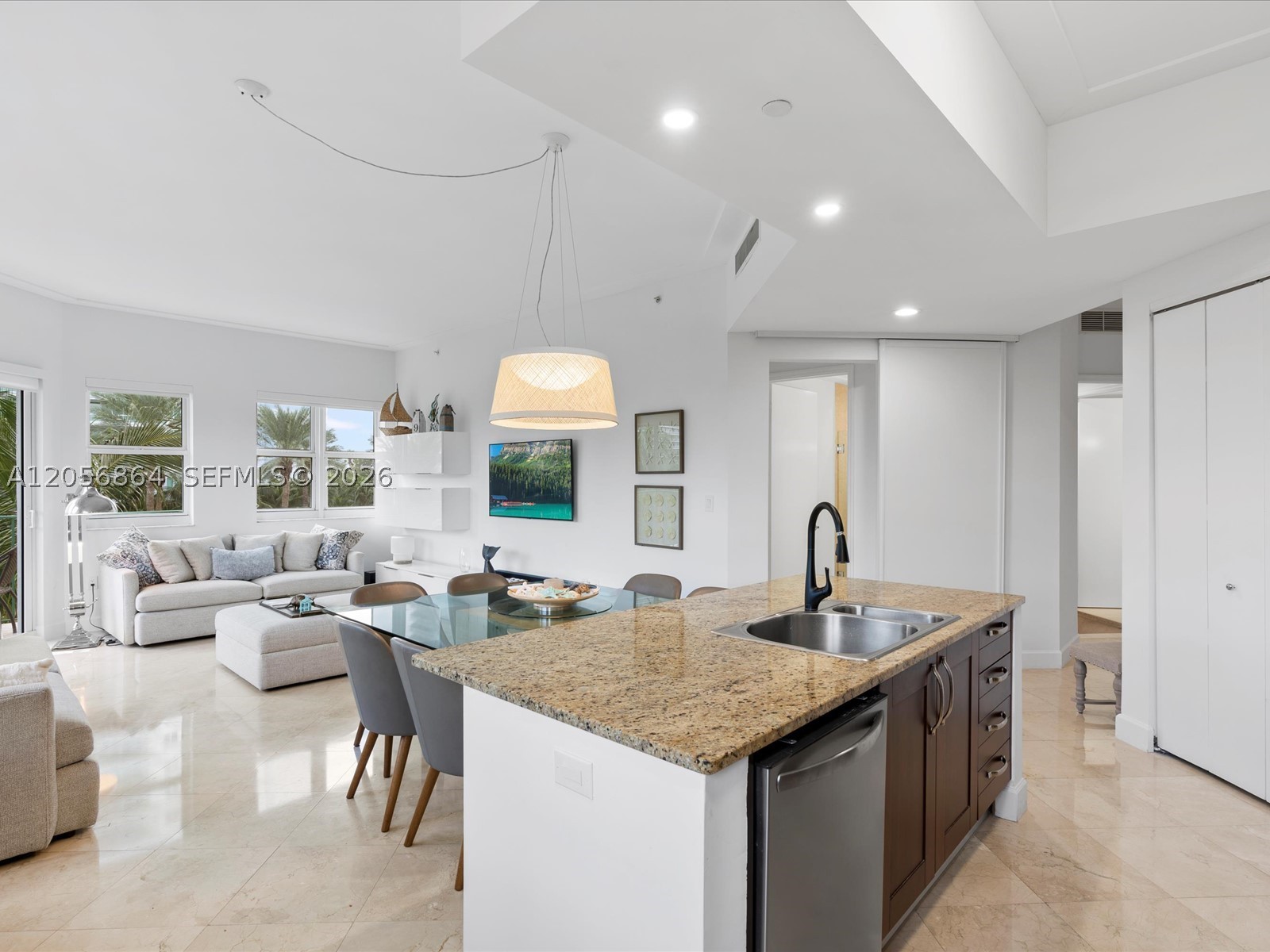 20000 E Country Club Dr #416, Aventura FL 33180
